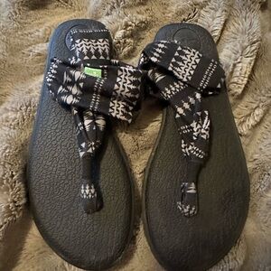Sanuk‎ yoga mat flip flops